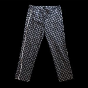 Adrienne Vittadini Capris